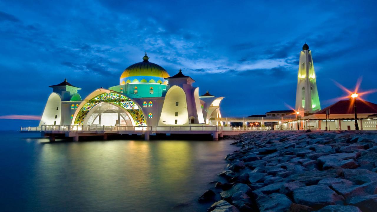 Nhà thờ Hồi giáo Malacca Straits - du lịch Malaysia
